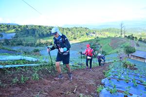 BIB: 
                            <button type="button" onclick="openModal(13383738)" class="btn btn-primary btn-sm float-right btn-popup" data-toggle="modal" data-target=".modal-high-quality">
                        <i class="fas fa-shopping-cart"></i> Add to Cart
                    </button>
                                            <button type="button" onclick="isThisMe(13383738, true)" class="btn btn-success btn-sm float-right btn-popup btn-isme hidden" data-toggle="tooltip" data-placement="bottom" title="นี่คือรูปของคุณใช่ไหม คลิกที่นี่เพื่อเอาเข้าอัลบั้ม">
                        <i class="fas fa-plus"></i> Add to album
                    </button>
                    <button type="button" onclick="isThisMe(13383738, false)" class="btn btn-warning btn-sm float-right btn-popup btn-isnotme hidden">
                        <i class="fas fa-ban"></i> Remove from album
                    </button>